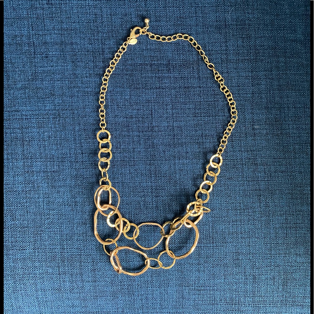 Great Fun Gold Necklace With Circulars Rings